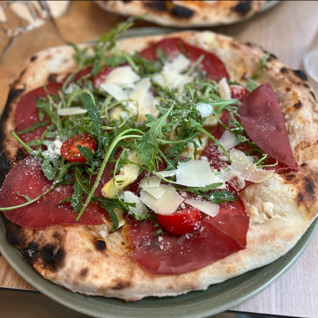 Chez Gino Pizza Feu de Bois 3